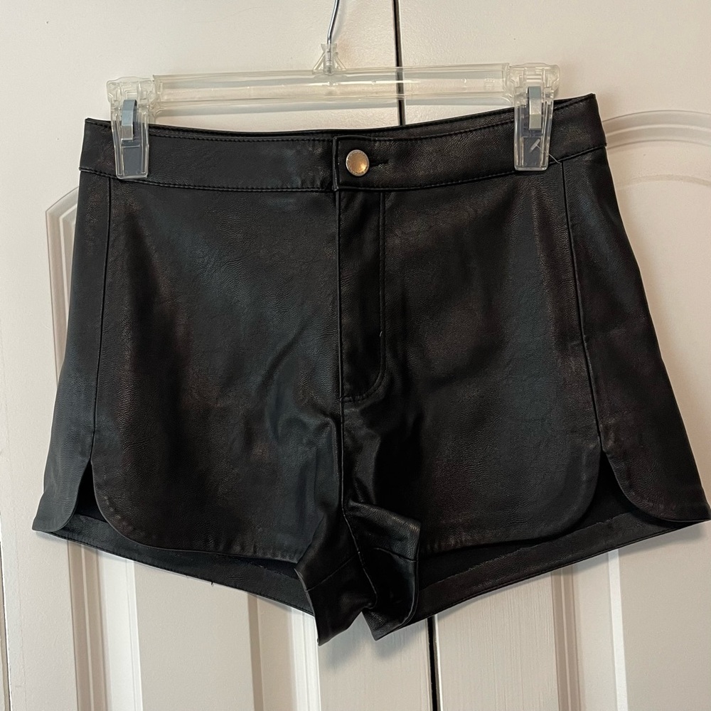 H&M Faux Leather Shorts - Black